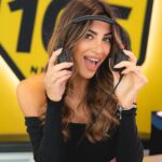 Romina Pierdomenico Instagram - no caption needed😜 #mybigfam #radio105 #105friends @radio105💛