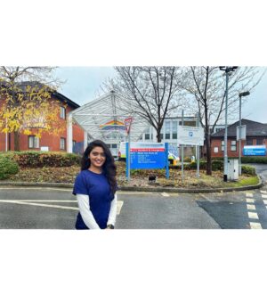 Roopa Koduvayur Instagram - Persistence,belief and hard work…!💫🇬🇧
#doctor #cancerunit #oncology #medicaloncology #burtonontrent #unitedkingdom