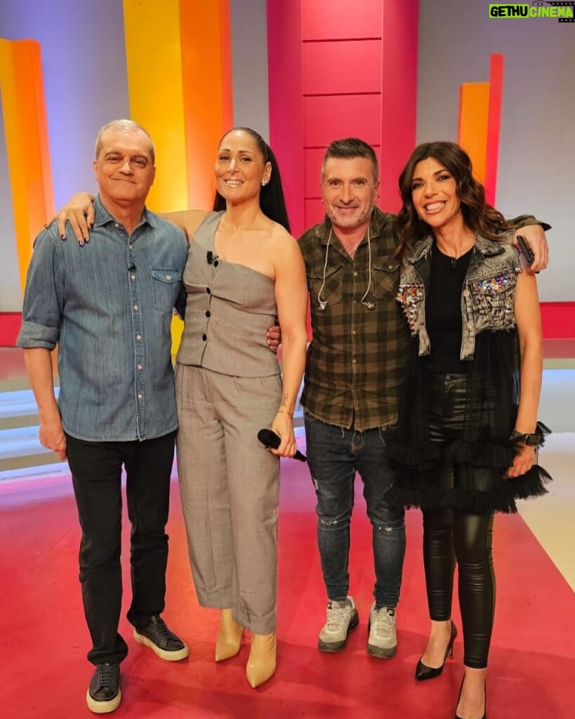 Rosa López Instagram - Tarde encantadora ayer en @cmm_es @encompaniacmm con @ramon.garciaoficial y @glorysantoro me lo pasé como una enana con vosotros❤️❤️