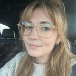 Rosalie Vaillancourt Instagram – Je porte maintenant des lunettes et c’est devenu mon seul trait de personnalité depuis 24 heures
