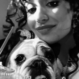 Rosaline Elbay Instagram - 1. Kaleidoscope is out on @netflix and look at this gang
2. LOOK AT JUDY’S DOG