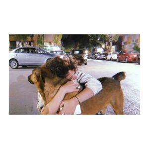 Rosaline Elbay Instagram - Missing a) hugs, b) Felfel. 📷@zoghbyyy, a long time ago