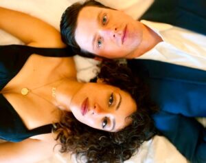 Rosaline Elbay Instagram - spending my first New York theatrical run playing dress-up with one of my favourite friends