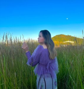 Rosangpuii Ralte Instagram - Top : @abbacy_official 💜 Christmas a kawr thar mawi tak duh tan booking a la tih chur2 theih e,Abbacy fashion designing studio .. ➡️lunglei chanmari children park opposite #sunsetlovers #sundaytop #blessed #love