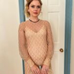 Rose McIver Instagram - Mum and dad went out ❤️ Huge congrats to Anatomy of a Fall, it was an honor to present Justine Triet the much deserved win! ❤️ @goldenglobes @cbstv