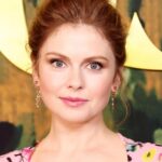 Rose McIver Instagram - 👗 @josephcassell1 💄 @kathyjeung 💇🏼‍♀️ @nikkiprovidence 💐 @jeffleatham