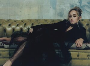 Rose Williams Instagram - @thefallmag 🙏🏼 @dior 
photography- @jessecrankson 
hair mu- @vior_ela 
styling- @elizabethbernet_ 
film- @ben_garnet_t
@danielaagnello