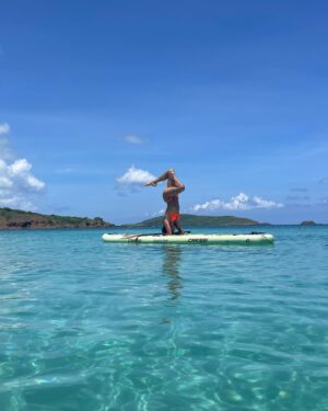 Rose Williams Instagram - The sound of coquís the taste of mofongo on sacred land in sweet waters. I 🫶🇵🇷