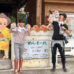 Rose Yu Instagram - 【像日本人遊沖繩，發現不一樣的沖繩🎉】大家都知道沖繩黑糖很有名，有獨特的芳香跟甜味，很多台灣遊客都會去買黑糖伴手禮🎁帶回台灣。我們直接更深度，乾脆在沖繩自己採收甘蔗自己做黑糖帶回台灣！由種甘蔗製作黑糖的廠家直接帶領教學，所有的細節也都說明示範得很仔細，最後還邊做黑糖邊唱沖繩民謠🎶，超棒！ 除了做黑糖，我們還參加了料理課程，從廚師老師帶著我們逛傳統市場介紹當地人特殊的食材直接購買當令新鮮食材🐟🐖🦐開始（這段超有趣，我們一直在驚訝沖繩人居然吃這個、市場有賣那個... 之類的），然後帶著時才回到教室開始一步一步地教導製作沖繩人們會在家做的在地菜色料理🍜，當天還有來日本旅遊的印度廚師也報名餐我們一起做菜🍲，真的很有趣。#KKday #tasteofokinawa #Beokinawa #visitokinawa 🎊kkday【沖繩文化體驗】採收甘蔗、黑糖手作體驗：https://partner.kkday.me/ciaociao/22047 🎊kkday【沖繩特色體驗】沖繩當地市集採買食材、創意手作料理：https://partner.kkday.me/ciaociao/21088 @kkdaytw @okiniraikanai @okinawacooking