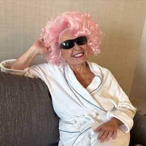 Roseanne Barr Instagram - Check out my @officialpublicsq show exclusively on X where comedy and freedom of speech is still legal! Oh, and my fabulous wig is by @wigsbyneillucas 🩷