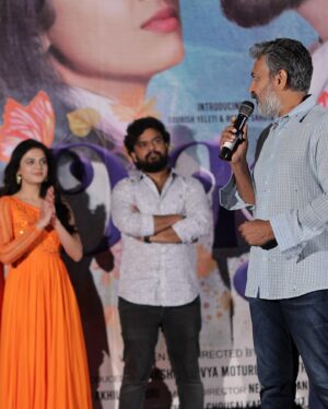 Roshni Sahota Instagram - “ O kala…Poster Launch Event “
Super blessed and grateful to share stage with the biggest director @ssrajamouli sir. It was a fangirl moment. @saileshkolanu sir thankful to you to grace the event with your presence. 
Thankyou @gourish1107 @lakshminavyamakkapati @maheshdattamoturu @deepak.kolipaka @adireddy525 sir for making it grand. 

Beautiful Gown: @myshadesignerstudio 

#bless #poster #launch #telugucinema #ssrajamouli #grateful #okala #saileshkolanu