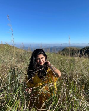 Roshni Singh Instagram - Sparkling like sunshine 🌞 

.

.

.
#sunshine #wagamon #bts #shootdiaries #hills