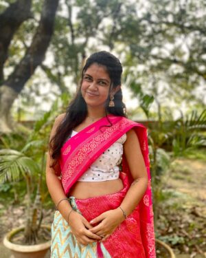Roshni Singh Instagram - 🌸🐷