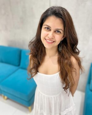Roshni Singh Instagram - New trendy collections from @seematti_young @seemattitextiles 😎

.

.
.
.
#seematti #seemattitextiles #Seemattiyoung #seemattiinanewlookanewface #newfashionstore #kerala #trendy #weddingstore #gowns #celeste #commingsoon #staytuned