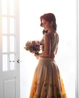 Roshni Singh Instagram - Embrace your elegance and let it shine ✨ 

Photography @subhashmaheswar 
MUA @soumyashyam_makeupartist 
Garment @briella.in 
Production @lotmore.in 
Special Thanks team @niramstudioskerala 

.

#lotmore #beautifuldress #bridedress #bridalmakeup #fashionmodel #faceoftheday #beauty
#editorialphotography #fashion