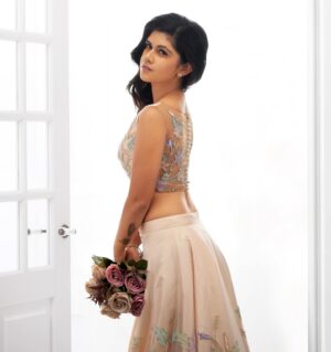 Roshni Singh Instagram - Embrace your elegance and let it shine ✨ 

Photography @subhashmaheswar 
MUA @soumyashyam_makeupartist 
Garment @briella.in 
Production @lotmore.in 
Special Thanks team @niramstudioskerala 

.

#lotmore #beautifuldress #bridedress #bridalmakeup #fashionmodel #faceoftheday #beauty
#editorialphotography #fashion less