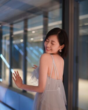 Rosita Kwok Instagram - 緩緩自有答案 

@macheriebridalhk