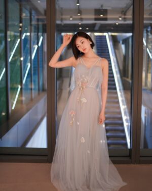 Rosita Kwok Instagram - 緩緩自有答案 

@macheriebridalhk