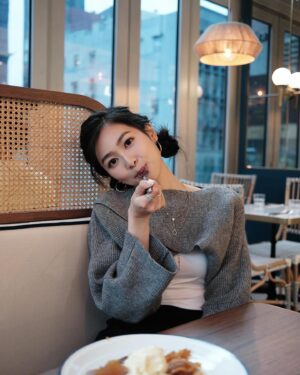Rosita Kwok Instagram - 白色情人節快樂🤍