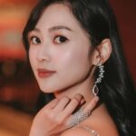 Rosita Kwok Instagram - Think good throughts and good will find you🤎 International Women's Day🩷 Hair @reallllll Makeup @renee_316 Rings & Earrings @apmmonaco @apmgirls_hk @apmgirls Gown @macheriebridalhk 📸 @raymond.a7c