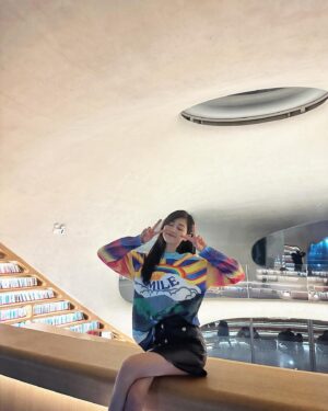 Rosita Kwok Instagram - 海灣下的時空

Sneakers @filahkg @filafusion