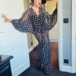 Rossy de Palma Instagram - JeT❤️@festivaldecannes 🎬 🌴 #cannes2024 #lavieenrossy #rossydepalma #rossydepalmapics #juanamartin #louboutin