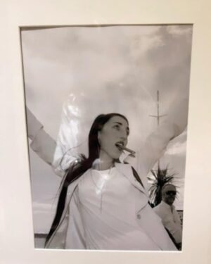 Rossy de Palma Instagram - Merci @lesinrocks 🎬 @maudtnd 
1995 MonToutPremier @festivaldecannes 🖤
2000 MaToutePremiere #MonteDesMarches avec une robe signé par moi même au bras de Mon Cher @josegarciaoff #cannesfilmfestival #lesinrocks #rossydepalma #yeswecannes #vivelecinema #lavieenrossy #festivaldecannes