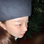Rothy Instagram - 행복만하자2024 왕여드름 이번엔 관자놀이에남✨ 민채언니가 가려주따💕🎁🎄