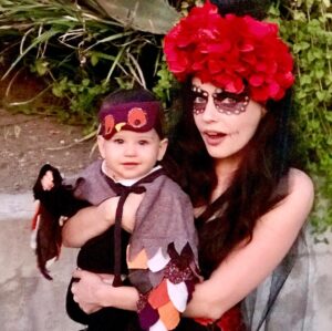 Roxane Mesquida Instagram - First #Halloween for my lil’ owl🦉  Bringing out my Spanish roots #sugarskull #costume by @melle_daie_confectionne_
