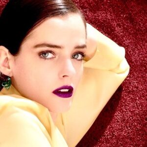 Roxane Mesquida Instagram - New picture from @theseptemberissues interview @theasass 
photography @bethany.vargas
art direction   digital art @late_night_online_shopping
styling @chloeandchenelle
makeup @cedricjolivet 
hair @laurenpalmersmith
gloves @cosstores 
earrings @anniecostellobrown