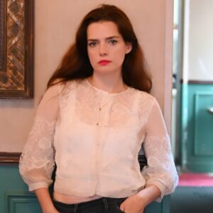 Roxane Mesquida Instagram - Merci @maroussia.dub @lemondefr pour ce super article! Et merci pour la photo Maroussia 😘😘😘
Article que vous pouvez lire sur le site lemonde.fr