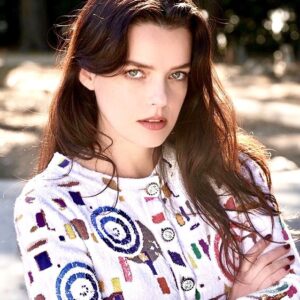 Roxane Mesquida Instagram - Hello Instagram! Sorry... I know... it’s been way too long! #mommylife Portrait by @rodland.jpg wearing @chanelofficial #chanel