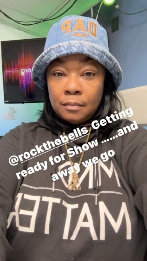 Roxanne Shanté Instagram - Getting up at 4am 😅 by the time 4pm come around I am ready to go night night