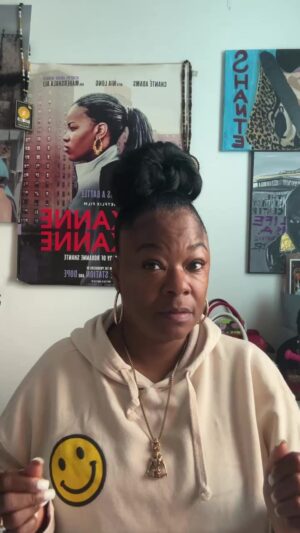 Roxanne Shanté Instagram - My Lady’s leg is broken 😞 she needs urgent 🚨 care right away help !!!!!
