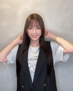 Ruka Matsuda Instagram - 髪の毛のプリンを大放置してたので、カラーとトリートメントして来ました😌
髪の治安は守られました😌🌷
.
#vaice