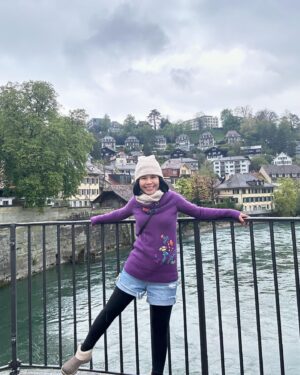 Rungrawan Tonahongsa Instagram - เบิร์นเมืองหลวงของสวิตเซอร์แลนด์
 ….ท่าสุดท้ายดูคล้ายเขียด😂 #switzerland #2024