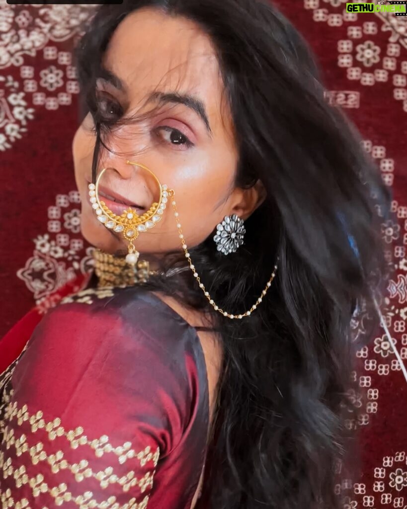 Rupali Wakode Instagram - Blurry … but my favourite 🥹 #selfportrait #lehanga #mobilephotography #seflshoot