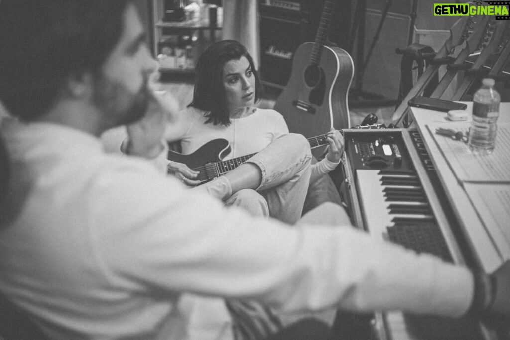 Ruth Lorenzo Instagram - Loading… ❤️‍🔥🎙️✍🏻