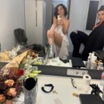 Ruth Lorenzo Instagram - Sigo en una nube después de todo lo que viví este sábado. Gracias por ese #soldout en @teatrodelazarzuela, gracias a todos los que estuvisteis allí conmigo para celebrar esa noche en blanco tan mágica en Madrid. GRACIAS por estar siempre ahí agarrando fuerte mi mano. Os amo ❤️✨ Créditos: Estilismo: @bibencia x @antoinella @raichel.varona MUAH: @saigucosmetics @lorealpro_educacion_es @tenagency x @jehosuavogele @manugarciia_mkp Estilismo @rocioplorente: @david__moss @alvaro.vilares Estilismo @ric_ruiz_: @jorgede.alvarez Fotografía: @diegphto