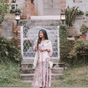 Ruzana Ibrahim Instagram - Tho super short, a lil getaway is all it takes to make this momma, her tum tum and haywired hormones happy 🤍 Glad we took that one last random spontaneous trip while le hubs was back for a short while, before the word 'spontaneity' vanishes from our dictionary, atleast for the next few moons 🤭

Dress by : @9months_maternity 🌼

#babymoon #justlikethat #34weeks #fadhilzanatravels