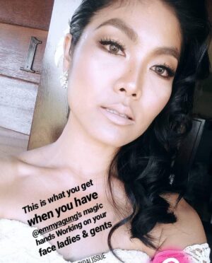 Ruzana Ibrahim Instagram - A gem, Gone too soon. If there's one thing tht eases the heart n mind is knowing the fact tht u were chosen to return to Him on the Holy month of Ramadhan. A passing to be envied indeed, Allahuakhabar ❤️

Emmy Agung. Oh Emmy.. Where do I begin? Truly, a class of his own. One of Malaysia's renowned makeup artiste yet the humblest n sincerest of them all. To see n be around u was such a joy n something I looked forward to every single time. Always so calm, with a smile on ur face, always with a story to share which we would always end up in laughter. Born on the same month as I, no wonder we connected well. Your talent, passion, enthusiasm, creativity, vision, artistry, kindness, humility n sincerity in what u do is like NO other. Demi Allah, u were different dan Keikhlasan u tu yg membuatkan I tertarik dgn u dan buat ramai org sayang dekat u. I knew in my heart, u were someone I could keep close. Above all, u were REAL. We had conversations bout travelings n exploring the world. You were the most excited bout my dream n ideas of having a beach wedding which eventually turned into a reality. U came all the way to Cherating, offered n gave me one of the best gifts a girl could ask for. Did ur magic, even took care of me on tht day n made sure I looked n felt my best. Forever thankful I am for tht. Got a call from u n Ardi one morning to fill in an emergency collaboration. Only u could've convince me to do such a Crazy last minute thing. True enough, next thing I knew, I was on board. Coming on set all clueless, u n @rd.idewani.zaini walked me through the process n I understood u completely. We talked about how the eyes are the windows to our souls. You played ur music playlist so i could resonate such melancholia, in the name or art. A beautiful experience, which I will cherish forever. Sayu hati.. Thank u for all tht u gave n for all that u are. You were indeed Magic ✨

Semoga Allah mengampuni, melindungi u dgn kecintaanNya serta ditempatkan di Syurga Firdaus bersama yg beriman. May we meet again in the afterlife, in sya Allah. 

Al fatihah buat Yusshaimi bin Mohamed Yunus. I love u so much My Dear Emmy. You are cherished n you will be deeply..terribly missed 🌹