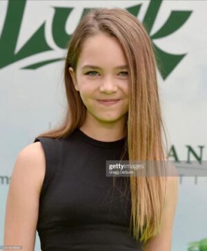 Ryan Kiera Armstrong Instagram - #luckmovie on @appletvplus @skydance MUST SEE 🎥 🍿 soooo good! 💚💚💚🥰🥰🥰