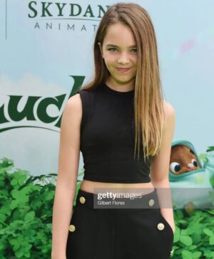 Ryan Kiera Armstrong Instagram - #luckmovie on @appletvplus @skydance MUST SEE 🎥 🍿 soooo good! 💚💚💚🥰🥰🥰