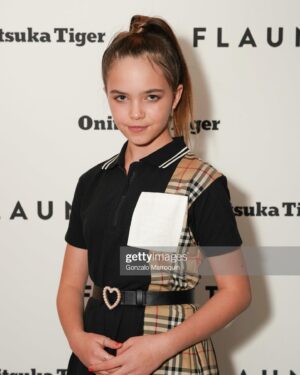 Ryan Kiera Armstrong Instagram - Thank you for the invite!! Amazing night at @onitsukatigerofficial #beverlyhills 🧡🧡🧡 FLAUNT & Onitsuka Tiger’s Spring Fling Event for the year of the Tiger. Check out his amazing BRAND!!! 🔥🔥🔥 CAN’T WAIT to work with @flauntmagazine