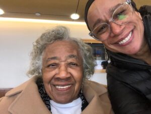 S. Epatha Merkerson Instagram - Just dropped my mother off at the airport. O’Hare...thanks to #Scott all the folks at #TSA  and especially my friend #Carlos who made the way so easy for us. It was a fabulous week. She was there for my wrap day on #chicagomed, we ate great food...shout out to #MapleandAsh, we had an evening of painting @ #PinotsPalette, I cooked, she liked it...#triumph!!!! #lovemymama