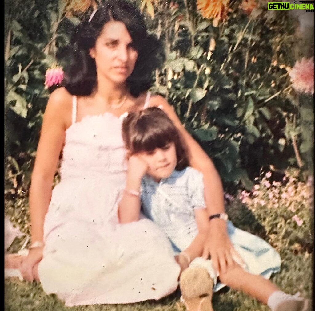 Sónia Tavares Instagram - Hoje, danças com ele. Até um dia, Mãe. ❤️✨