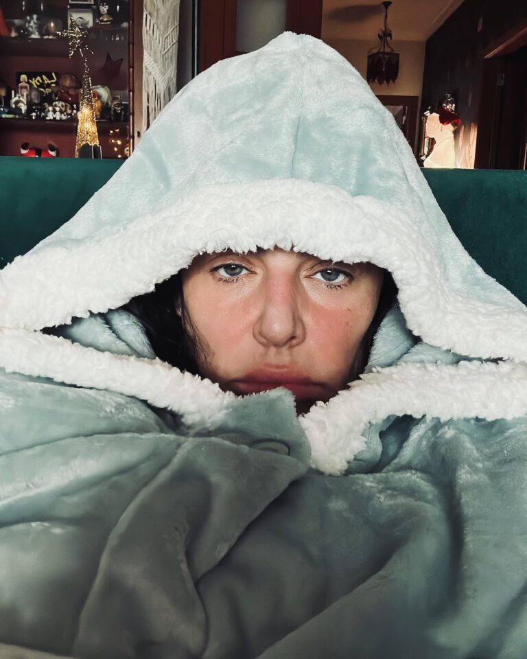 Sónia Tavares Instagram - 🦠 Deslarguem-me, catano ! 🤒