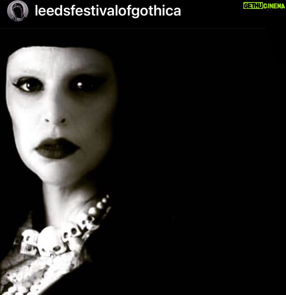 Sónia Tavares Instagram - Feliz dia do gogó #worldgothday Via @leedsfestivalofgothica