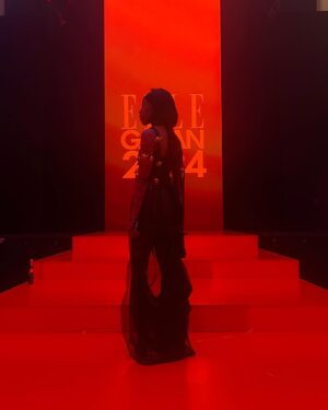 Sabina Ddumba Instagram - ELLEGALAN2024 🖤

Always a pleasure and an honor wearing my big sister’s design! @zelamfezzahaye