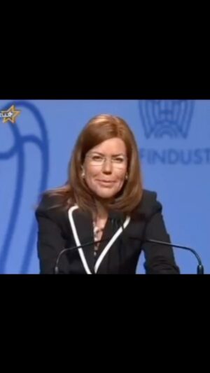 Sabina Guzzanti Instagram - Vi ricordate la Marcegaglia? Siamo sempre allo stesso punto?
